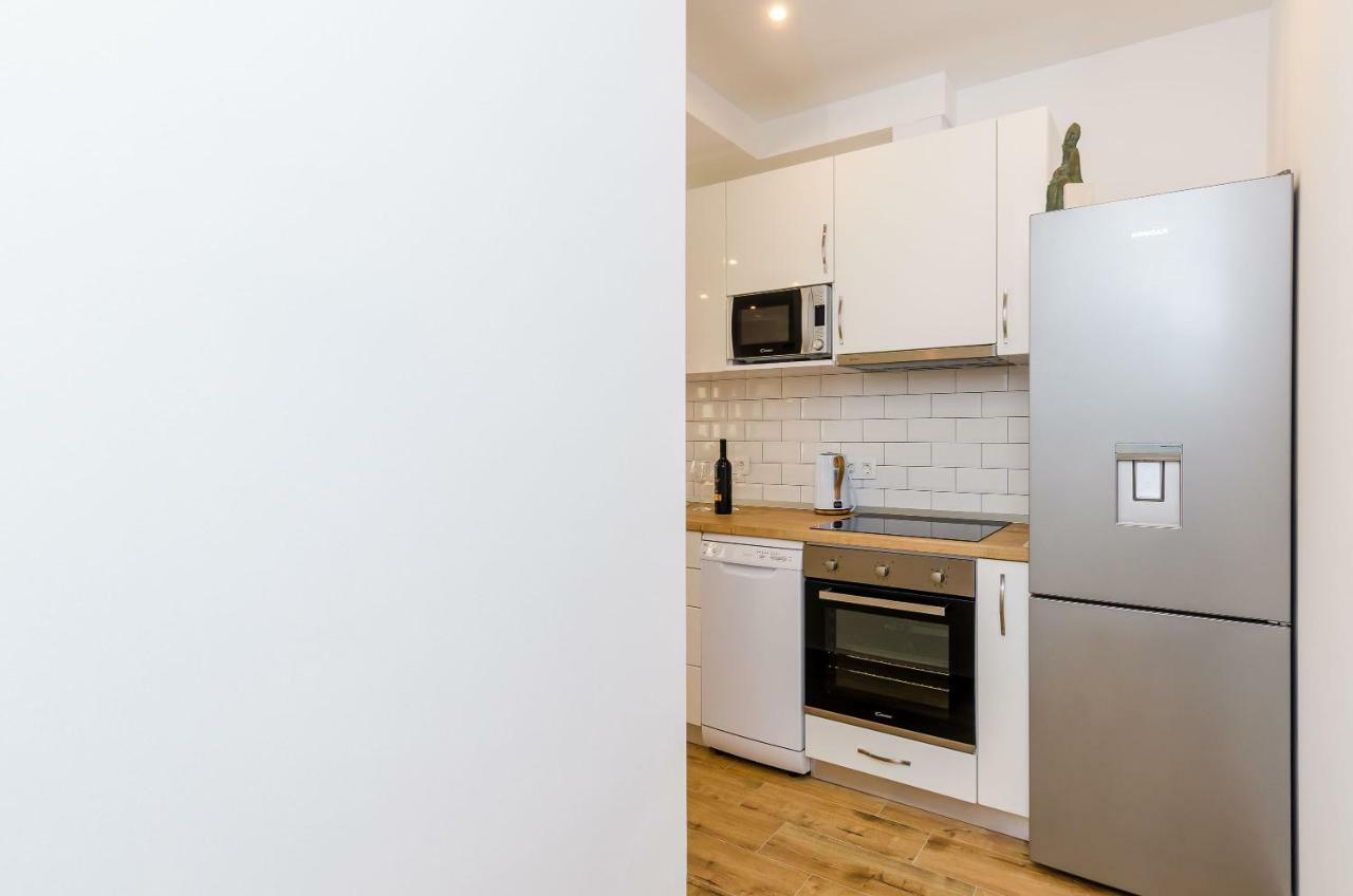 Apartment Moon River Mokosica Bagian luar foto