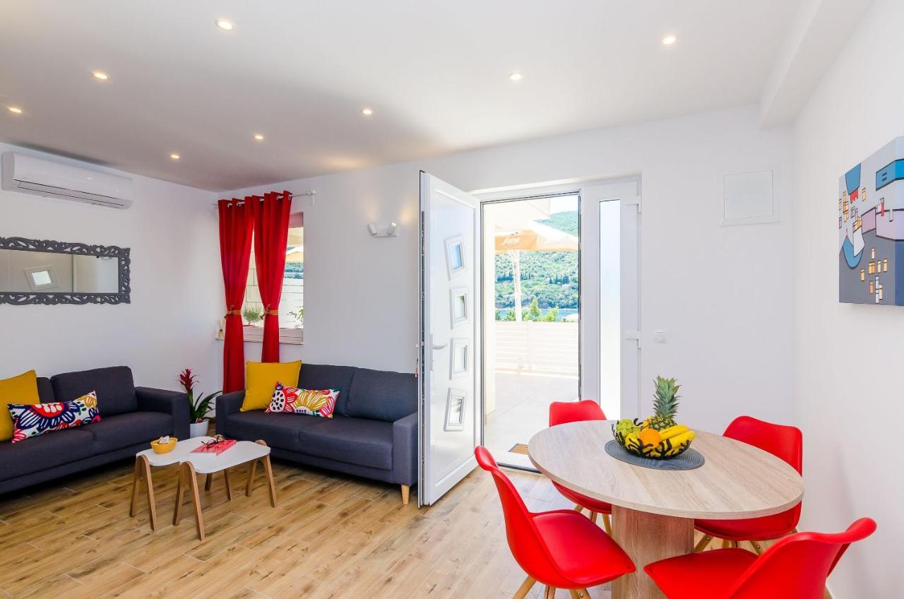 Apartment Moon River Mokosica Bagian luar foto