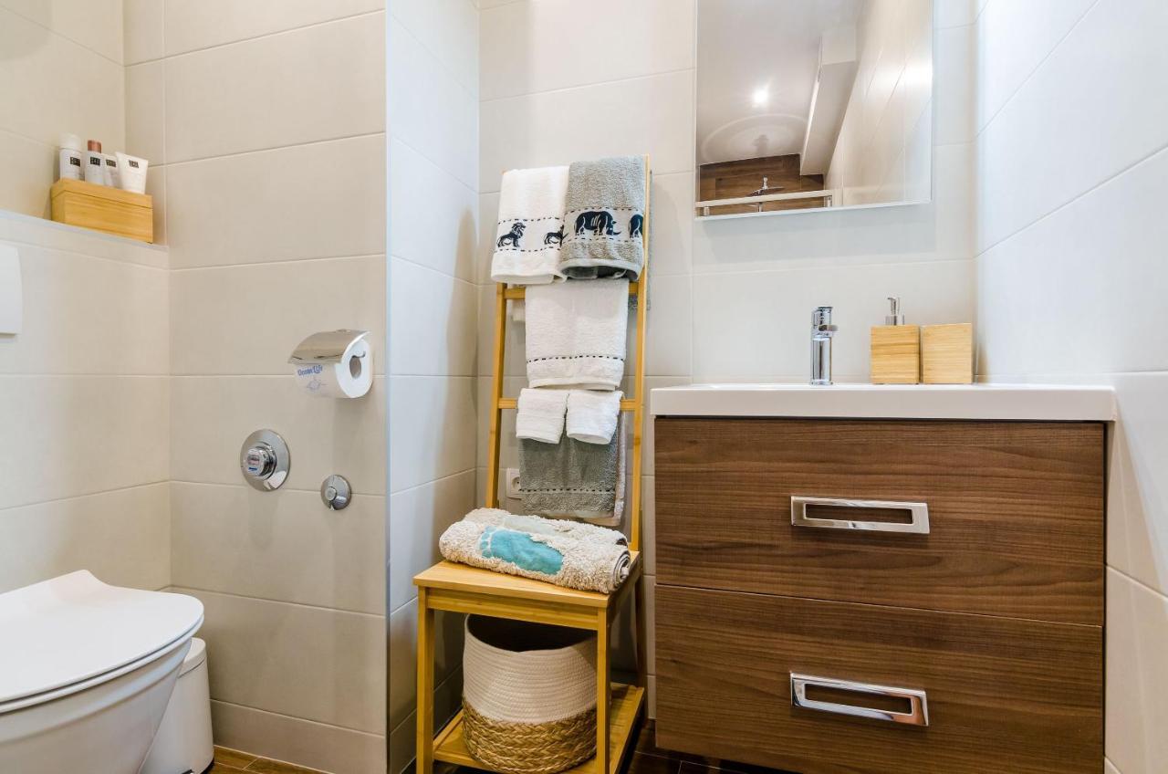 Apartment Moon River Mokosica Bagian luar foto
